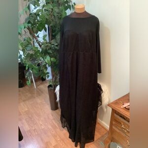 Torrid black floral mesh lace long mermaid style gown Woman’s size 28
